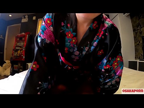 ❤️ 年轻的COSPLAY女孩喜欢性爱到高潮，在女骑手和口交的喷水。亚洲女孩与毛茸茸的阴户和美丽的乳房在传统的日本服装在业余视频显示自慰与他妈的玩具。樱花3 OSAKAPORN. ️❌ Porno❤
