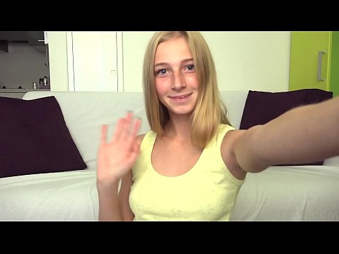 ❤️ 当我无聊的时候，我懒惰地自慰我的粉红色的阴部 ️❌ Porno❤