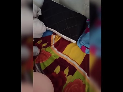 ❤️ 我的室友因为丈夫去度假而独自呆在家里，我趁机操她，用牛奶填满她的屁股 ️❌ Porno❤